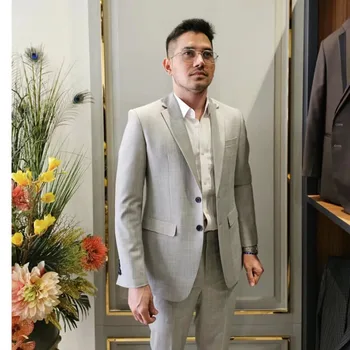 2023 אופנה חדשה החתונה גברים אפור בהיר מחורצים דש החליפות חליפת עסקים רשמית תחפושת Homme Slim Fit 2 יח 'סט ז' קט מכנסיים