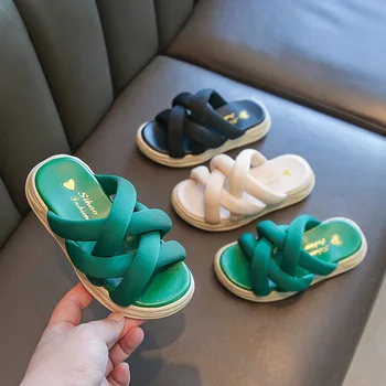 בנות צבעונית נעלי קיץ סנדלים נוחים ילדים קרוס רצועות רכות סוליה חיצונית נעלי בית тапочки פאטוס הנינה