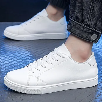 נעלי גברים אופנה לבנה Zapatillas Hombre גברים מזדמנים נעלי עור PU זכר שטוח נעלי ספורט Tenis Masculino גודל 46