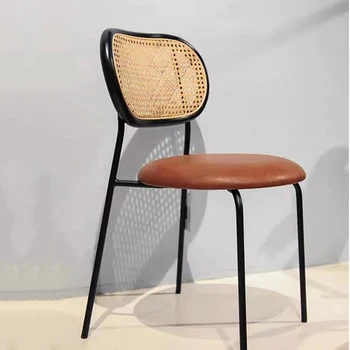עור מסביב כסאות אוכל מודרניים קש השולחן במטבח מעצב כיסא ארגונומי טרקלין Cadeiras דה בג ריהוט גן