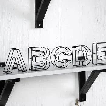 שחור מתכת חלול מכתב DIY ברזל יצוק האלפבית אישי Doorplate סימן עיצוב הבית צילום אביזרים קישוט שולחן העבודה